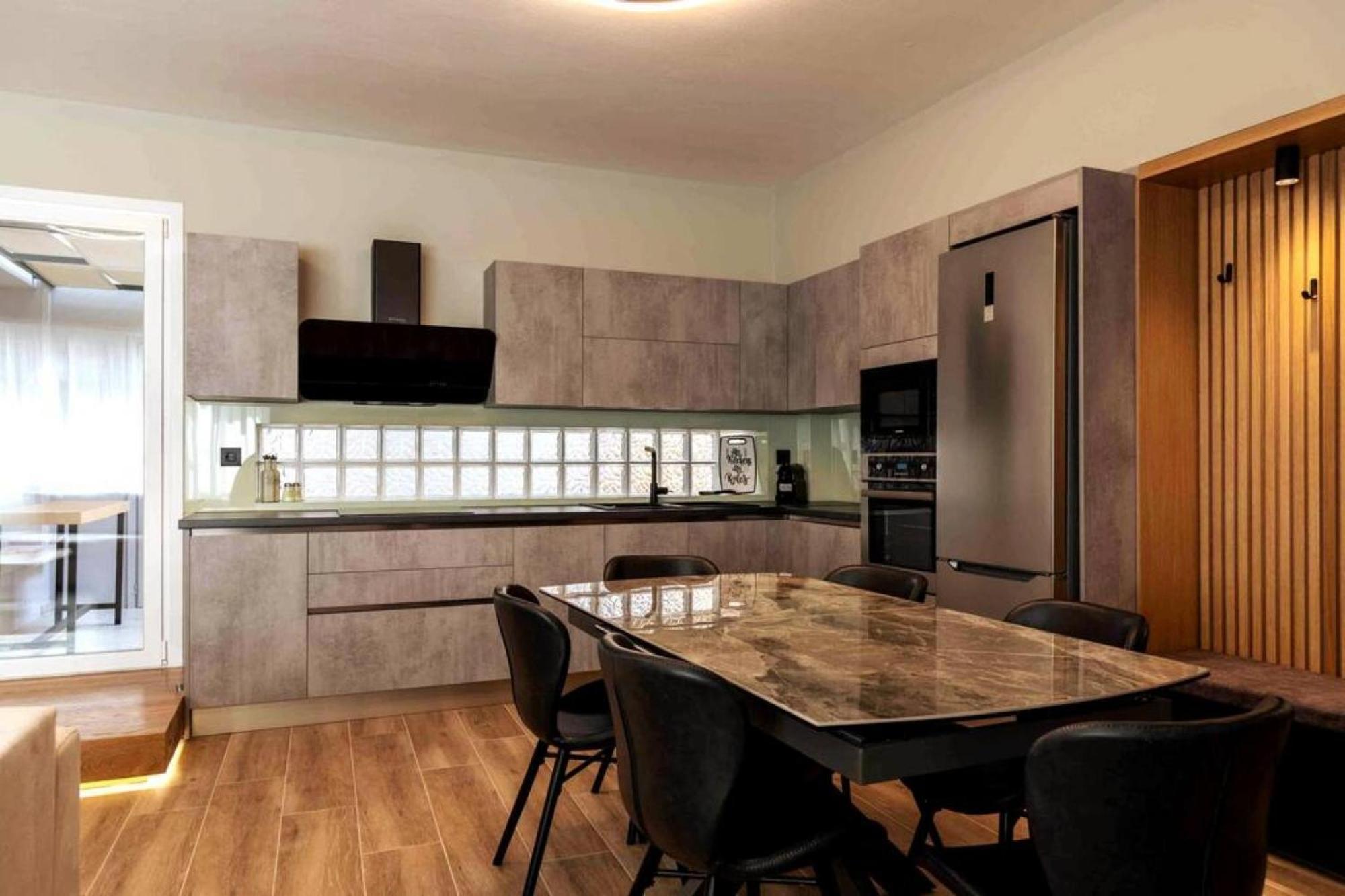 Apartment Luxurious Maisonette In *